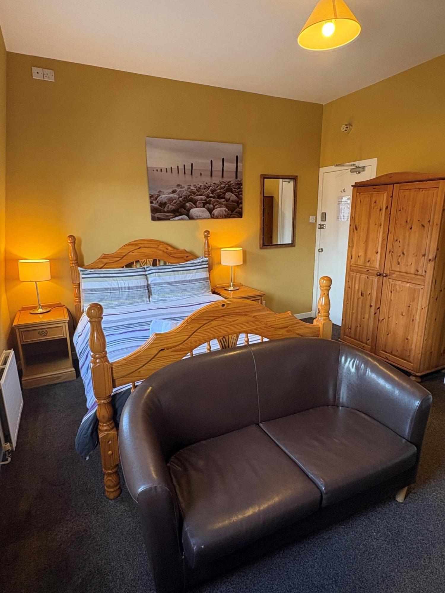 Winmar Hotel Инвернес Екстериор снимка